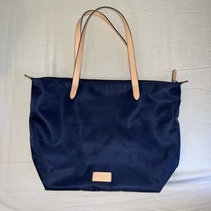 Radley London Pocket Essentials Large Ziptop Tote.